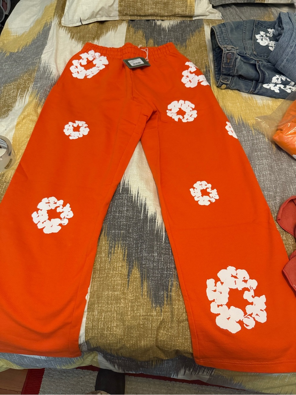 Denim Tears Cotton Wreath Orange Men’s Wide-Leg Sweatpants size S
